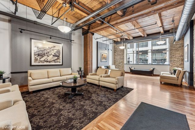 540 N Lake Shore Drive 707, Chicago, IL 60611