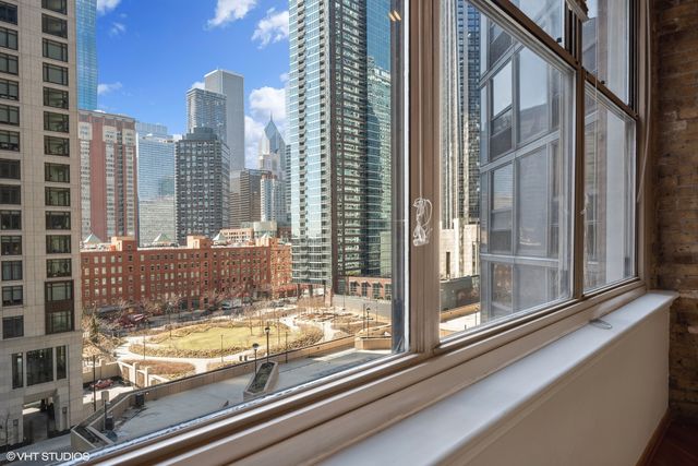 540 N Lake Shore Drive 707, Chicago, IL 60611