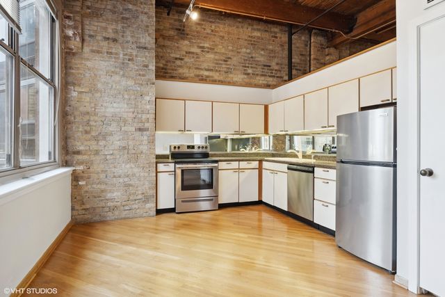 540 N Lake Shore Drive 707, Chicago, IL 60611