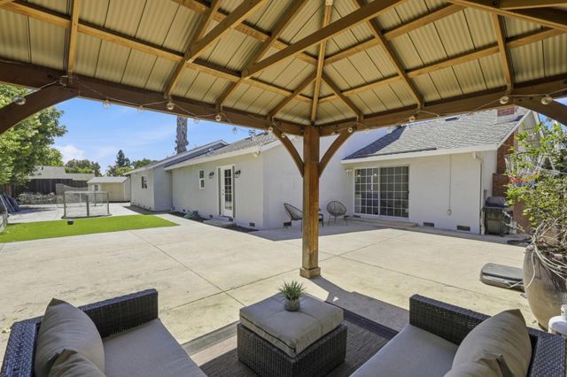 877 Renton Court, San Jose, CA 95123