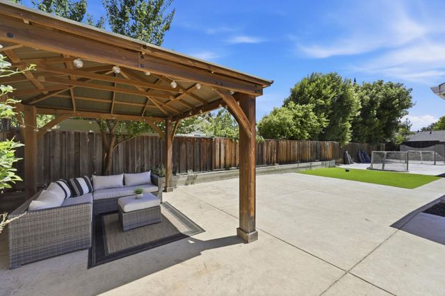 877 Renton Court, San Jose, CA 95123