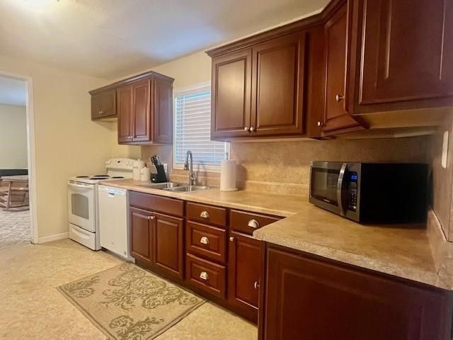 218 Wight Street, Roxton, TX 75477