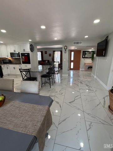 2404 Belvedere Ave, Bakersfield, CA 93304