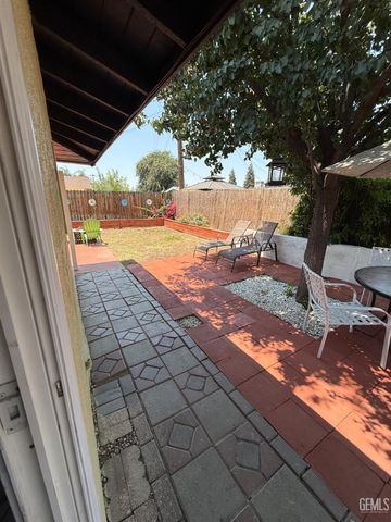 2404 Belvedere Ave, Bakersfield, CA 93304