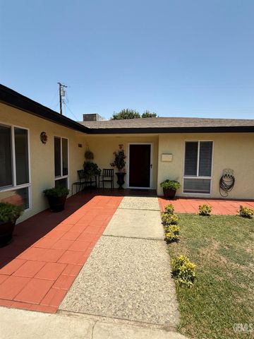 2404 Belvedere Ave, Bakersfield, CA 93304