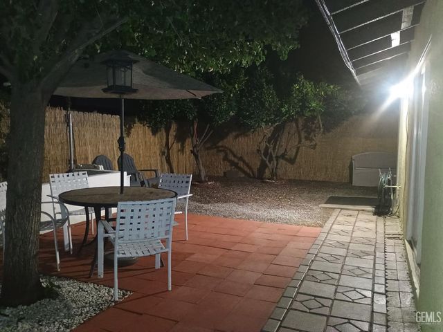 2404 Belvedere Ave, Bakersfield, CA 93304