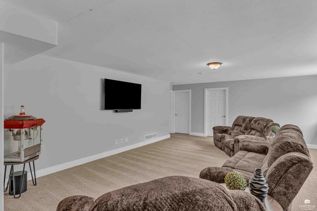 6125 Brookes Way, Manhattan, KS 66502