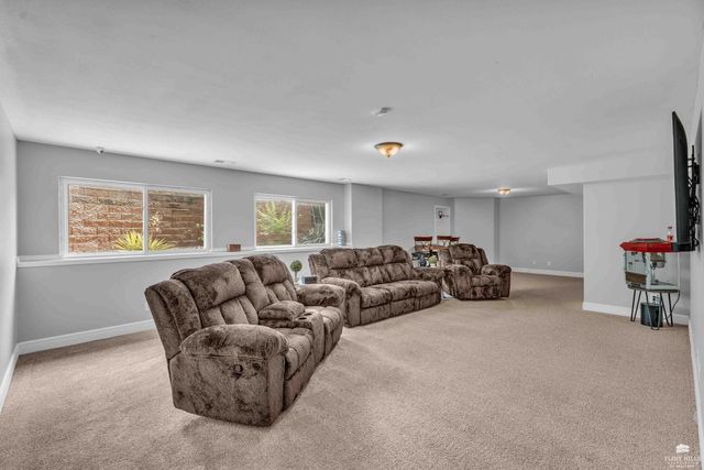 6125 Brookes Way, Manhattan, KS 66502