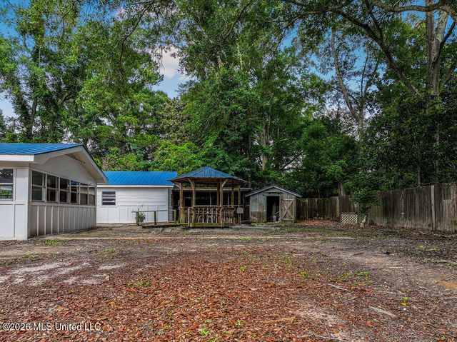 4024 Castenera Avenue, Moss Point, MS 39563