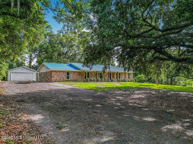 4024 Castenera Avenue, Moss Point, MS 39563