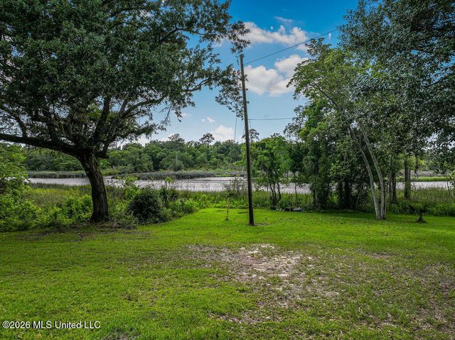 4024 Castenera Avenue, Moss Point, MS 39563