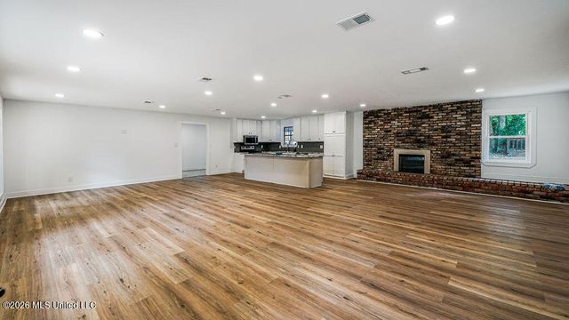 4024 Castenera Avenue, Moss Point, MS 39563