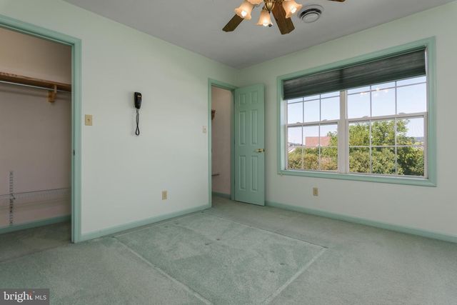 322 FOX KNOLL CT, Hanover, PA 17331