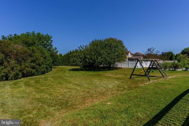 322 FOX KNOLL CT, Hanover, PA 17331