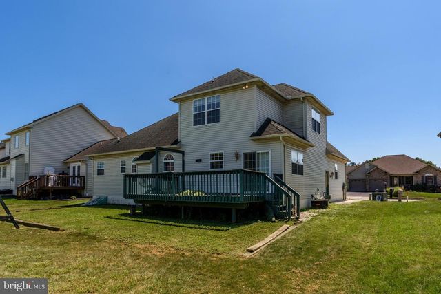 322 FOX KNOLL CT, Hanover, PA 17331