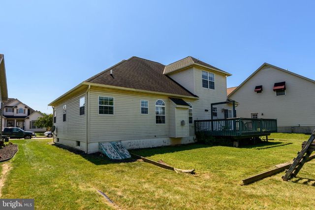 322 FOX KNOLL CT, Hanover, PA 17331