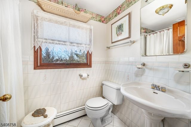 18 Sagamore Trl, Sparta Twp., NJ 07871