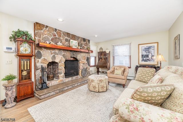 18 Sagamore Trl, Sparta Twp., NJ 07871