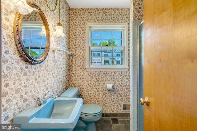 6413 NOBLE DR, Mclean, VA 22101
