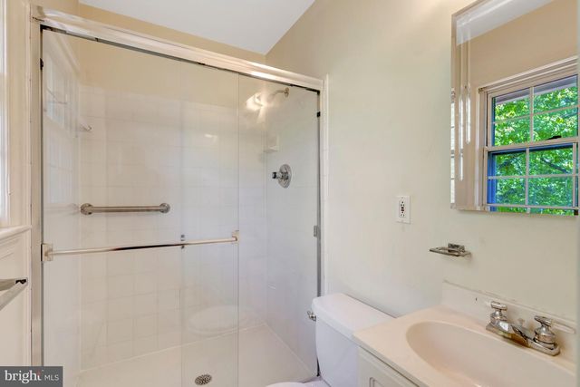 6413 NOBLE DR, Mclean, VA 22101