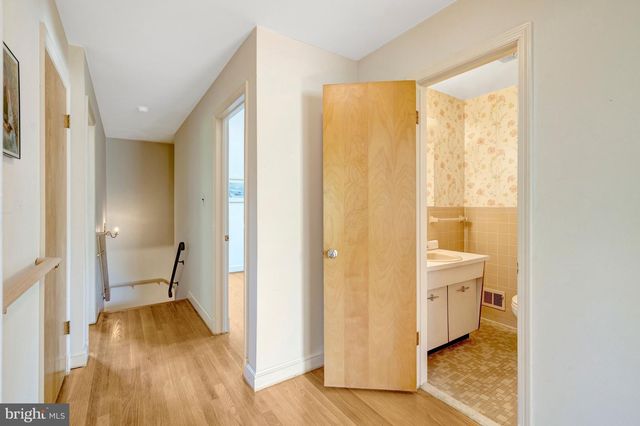 6413 NOBLE DR, Mclean, VA 22101