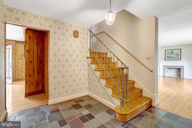 6413 NOBLE DR, Mclean, VA 22101