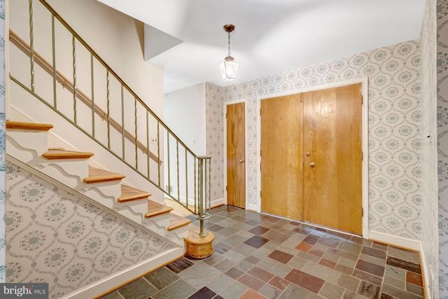 6413 NOBLE DR, Mclean, VA 22101