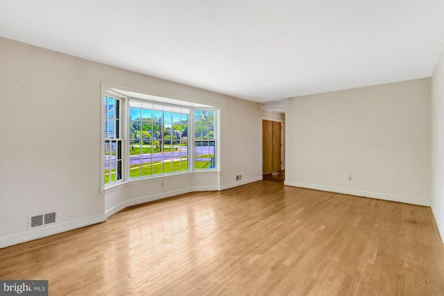 6413 NOBLE DR, Mclean, VA 22101