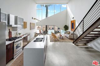 803 Wilcox Avenue 10, Los Angeles, CA 90038