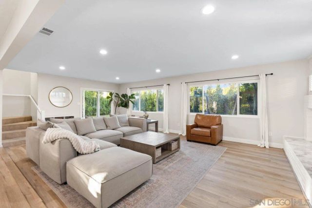 5656 Chandler Dr, San Diego, CA 92117