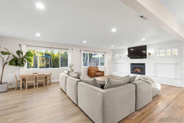 5656 Chandler Dr, San Diego, CA 92117