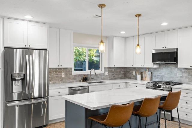 5656 Chandler Dr, San Diego, CA 92117