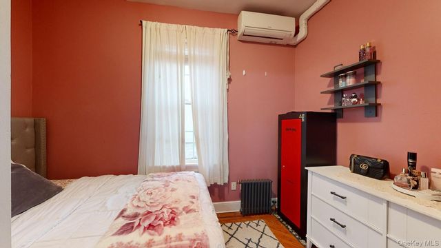 54 Villa Avenue, Yonkers, NY 10704