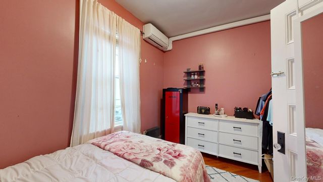 54 Villa Avenue, Yonkers, NY 10704