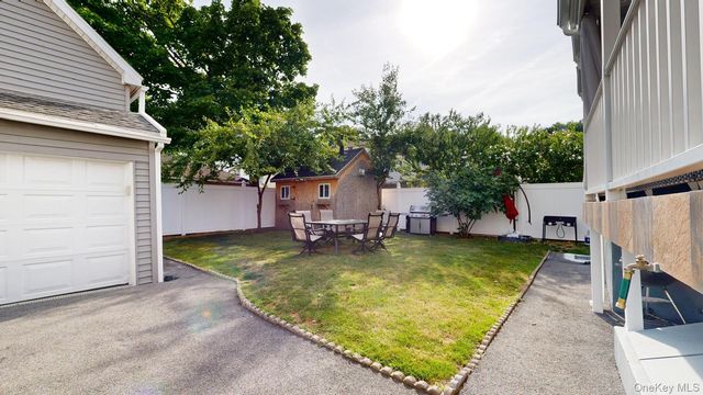 54 Villa Avenue, Yonkers, NY 10704