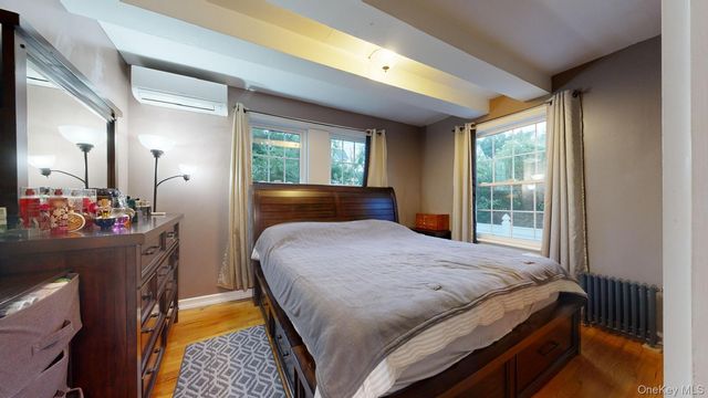 54 Villa Avenue, Yonkers, NY 10704