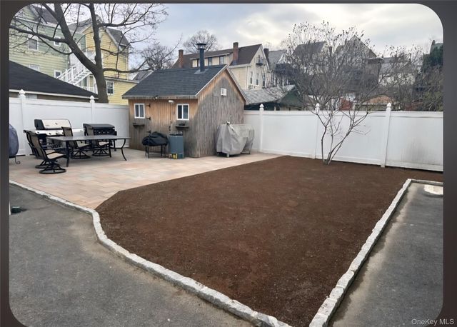 54 Villa Avenue, Yonkers, NY 10704