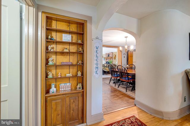 185 EYRE AVE, Sellersville, PA 18960