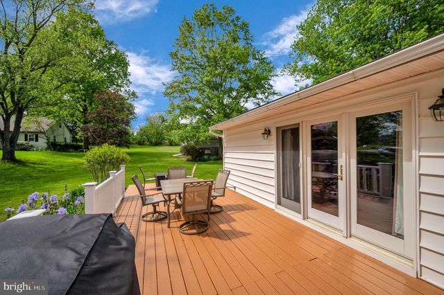 185 EYRE AVE, Sellersville, PA 18960
