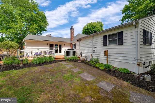 185 EYRE AVE, Sellersville, PA 18960