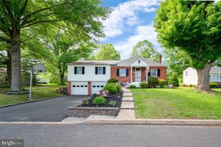 185 EYRE AVE, Sellersville, PA 18960