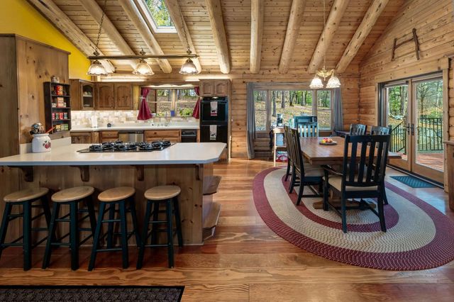 13036 Capitol Dr, Grass Valley, CA 95945