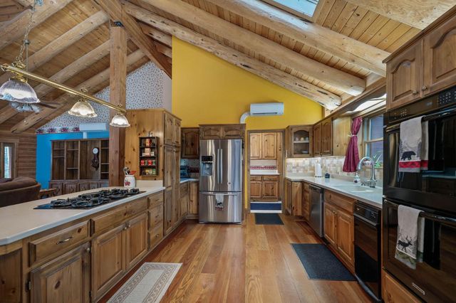 13036 Capitol Dr, Grass Valley, CA 95945