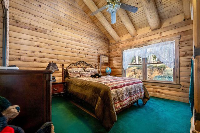 13036 Capitol Dr, Grass Valley, CA 95945