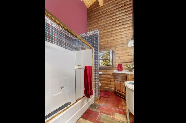 13036 Capitol Dr, Grass Valley, CA 95945