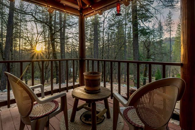 13036 Capitol Dr, Grass Valley, CA 95945