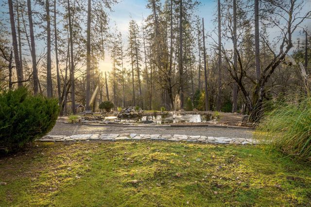 13036 Capitol Dr, Grass Valley, CA 95945