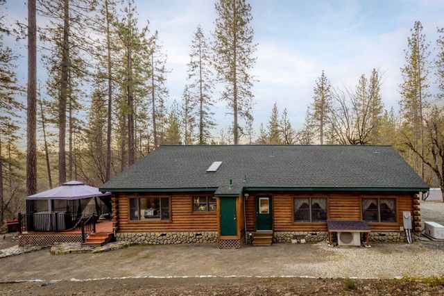 13036 Capitol Dr, Grass Valley, CA 95945