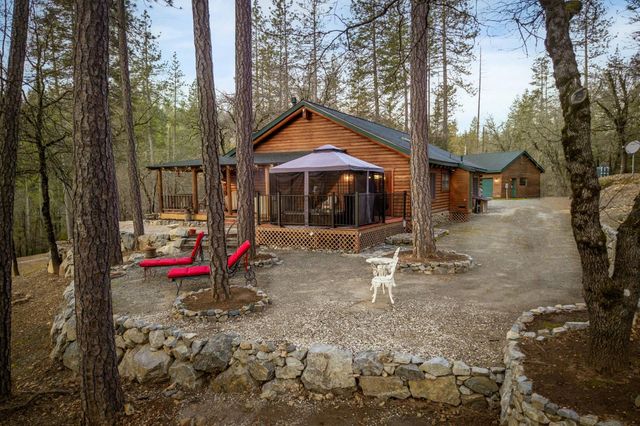 13036 Capitol Dr, Grass Valley, CA 95945