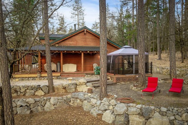 13036 Capitol Dr, Grass Valley, CA 95945